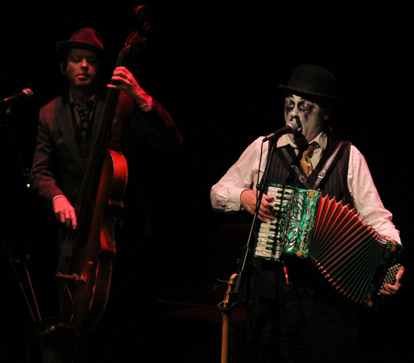 tiger-lillies_live_tampa_kisses-and-noise_8